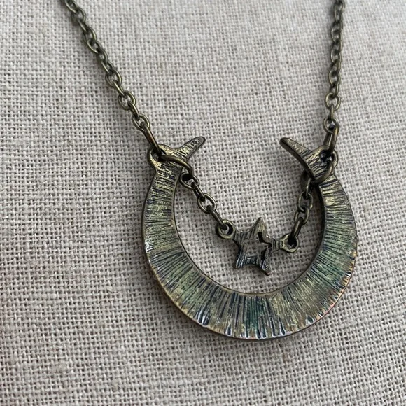 Gothic necklace moon and Star - Picture 5 of 7